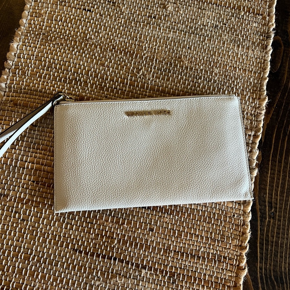 Michael Kors Wristlet/Clutch
